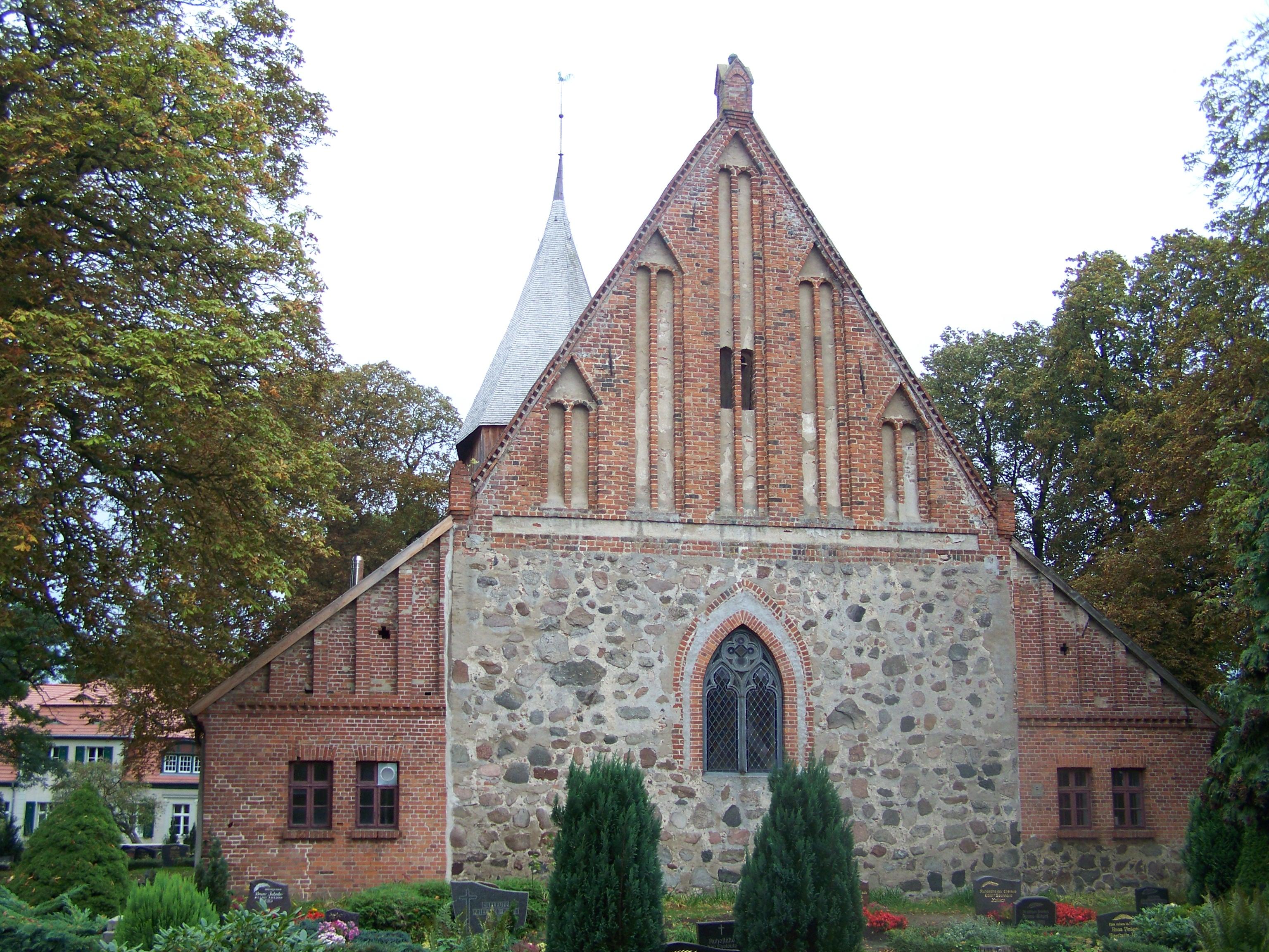 Kirche Dersekow