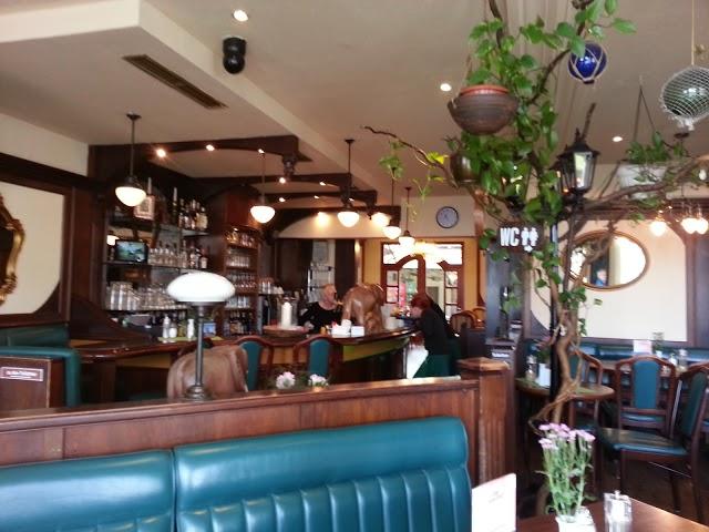 Twee Linden Inh. C. Linkis