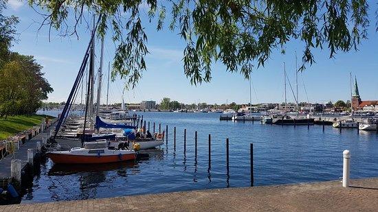 HerzhaftSuess & Mee-h-r